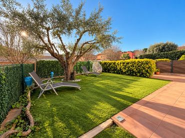 Haus mit Garten zum Verkauf in Carrer Huguets