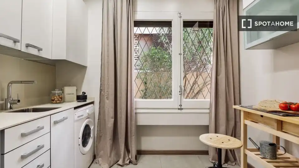 Terrassa de Apartament per a compartir en Barcelona amb Aire condicionat, Terrassa i Moblat