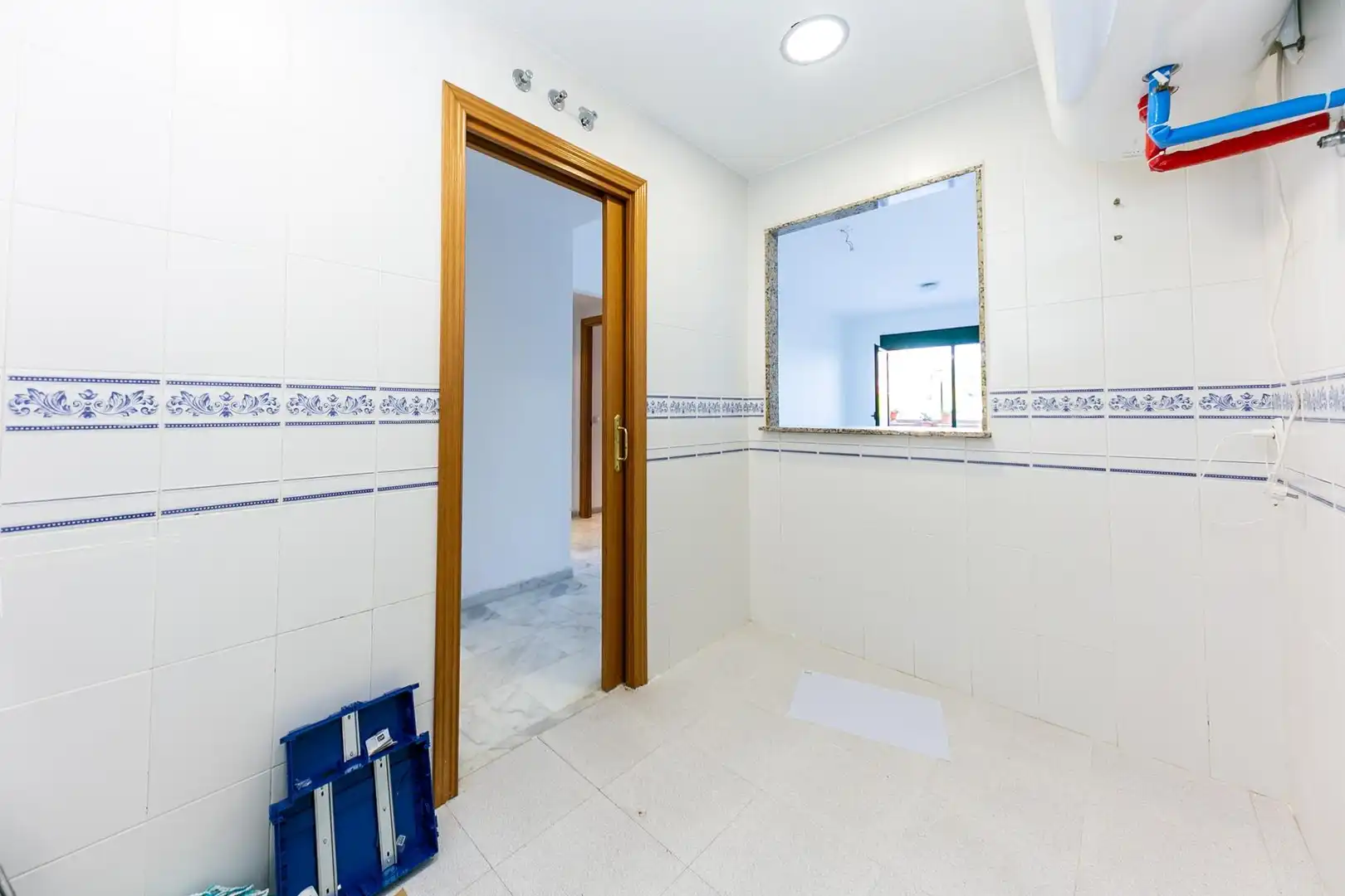 Baño de Planta baja en venta en Fuengirola con Aire acondicionado, Calefacción y Jardín privado