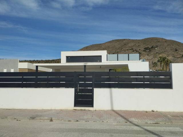 Casa-chalet en Venta en Fortuna