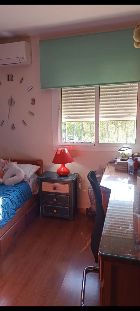 Bedroom of Flat to rent in  Sevilla Capital  with Furnished