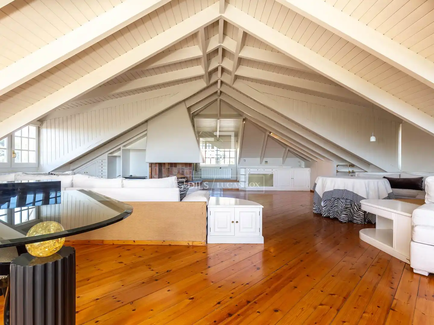 Sala d'estar de Casa o xalet en venda en Sant Just Desvern amb Aire condicionat, Calefacció i Jardí privat