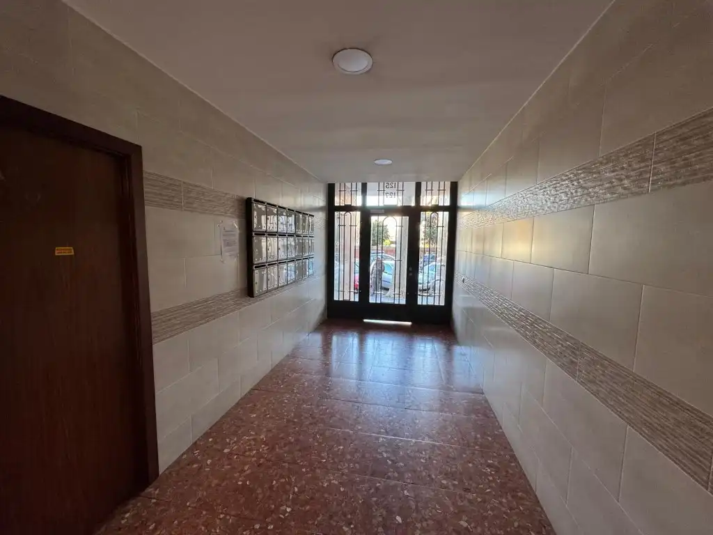 Flat with lift for sale in Calle Juli Galve Brusson, imagen 2