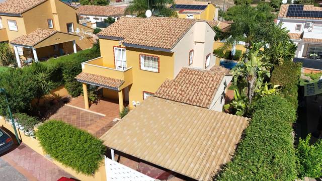 Casa-chalet en Venta en Urbanizaciones