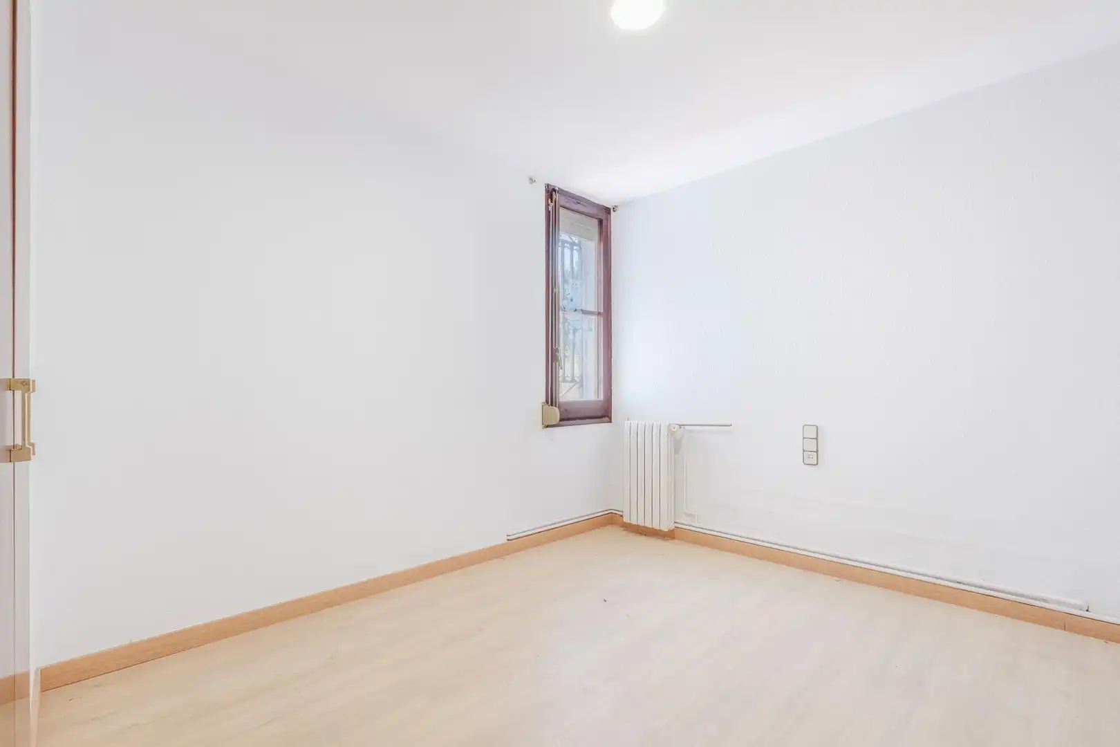 Bedroom of Houses for sale in Terrassa  with Air Conditioner, Heating and Private garden