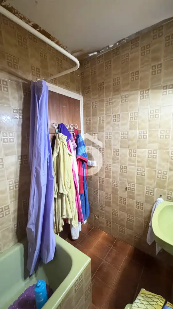 Badezimmer von Wohnung zum Verkauf in Martorell mit Balkon