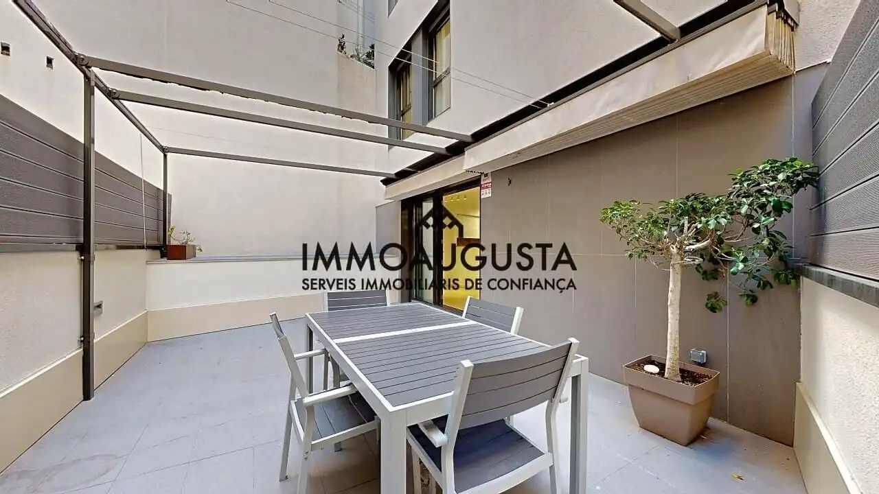 Vista exterior de Dúplex de lloguer en Barcelona amb Aire condicionat, Calefacció i Parquet