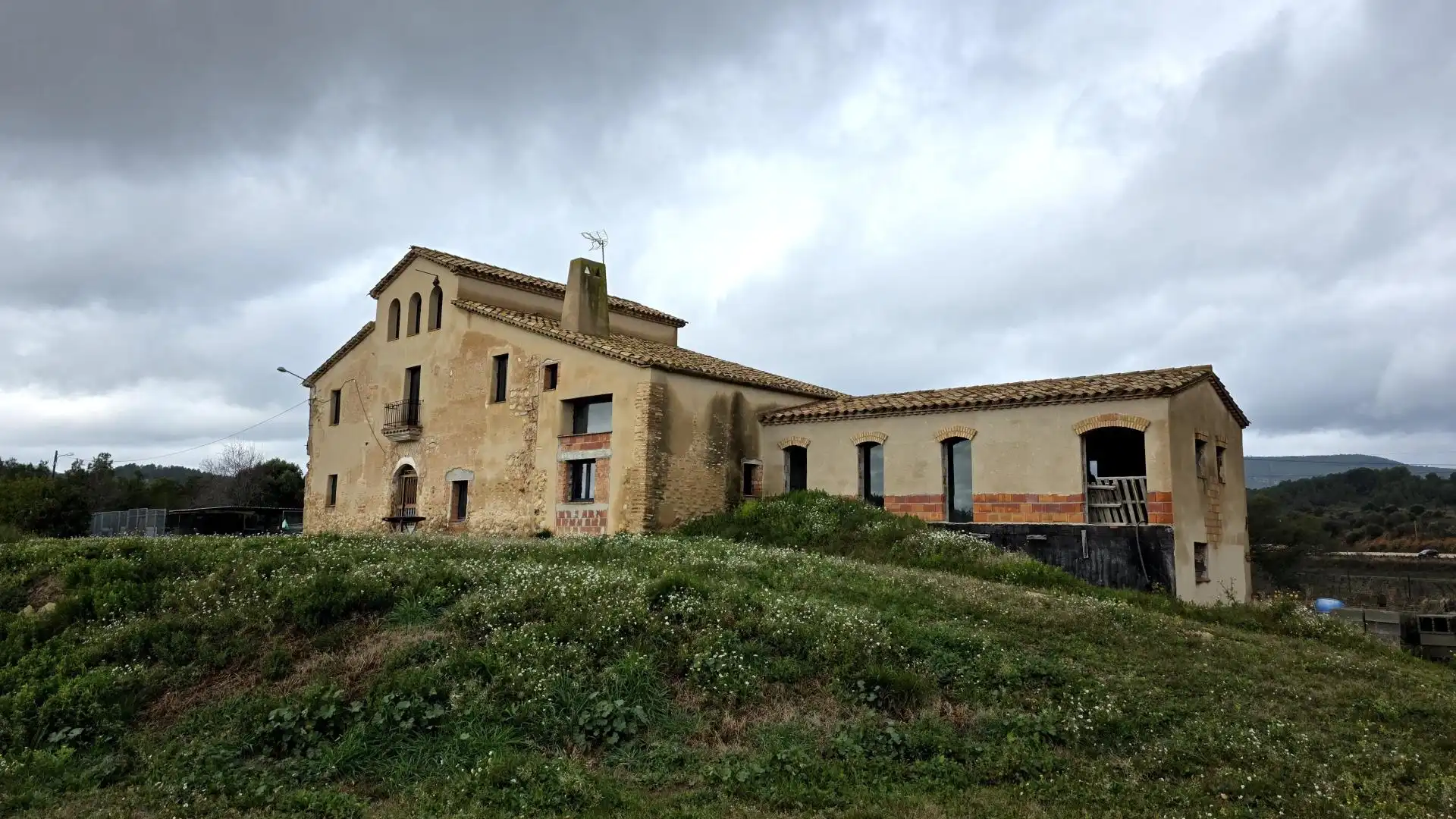 Vista exterior de Finca rústica en venda en Font-rubí