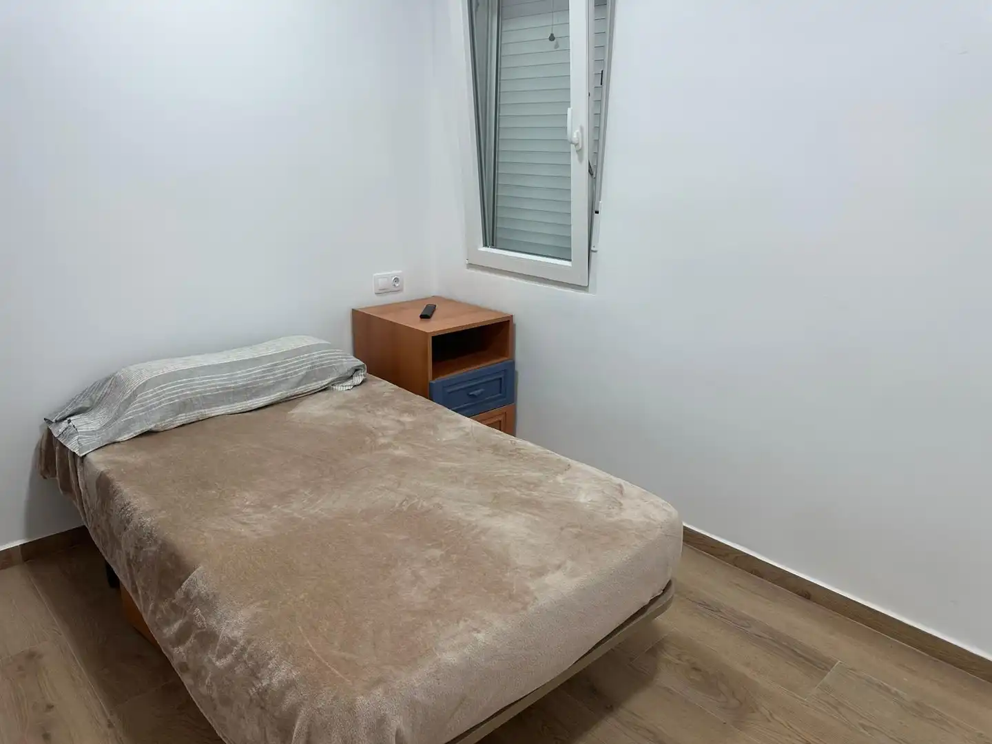 Habitación de Piso de alquiler en Elda