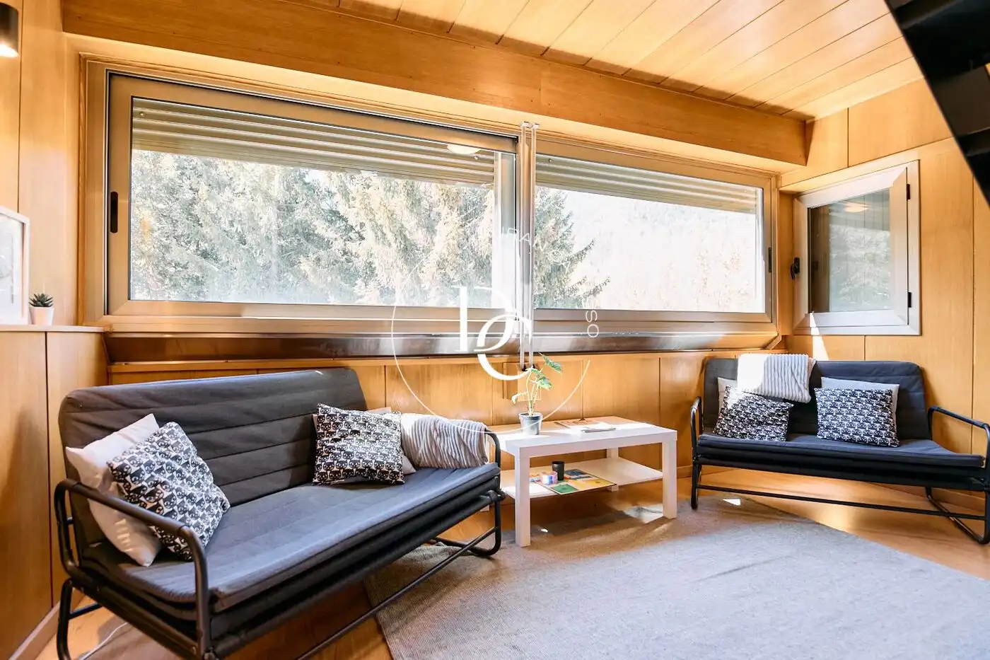 Sala d'estar de Dúplex en venda en Alp amb Calefacció i Jardí privat