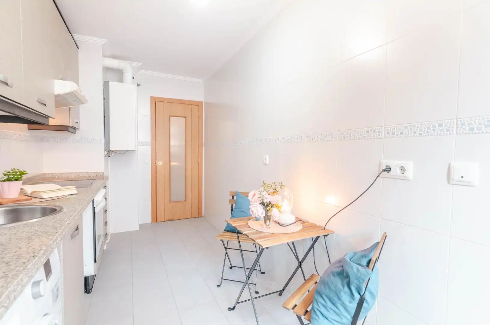 Cocina de Piso en venta en Siero con Calefacción, Parquet y Trastero