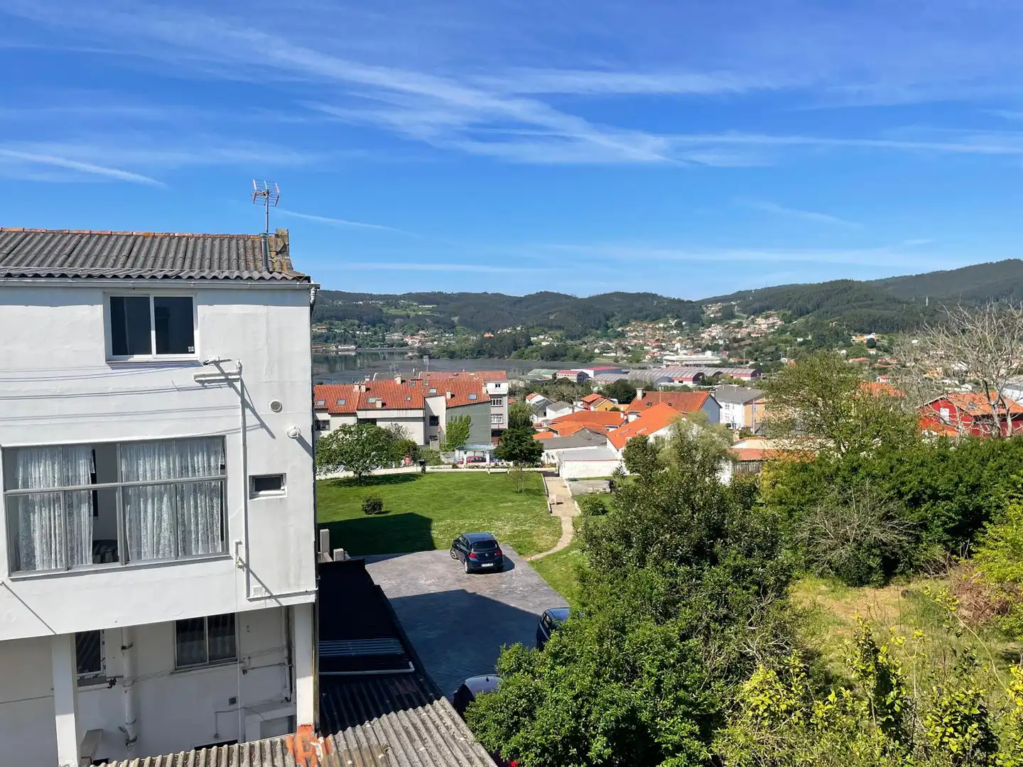 Vista exterior de Edifici en venda en Ferrol