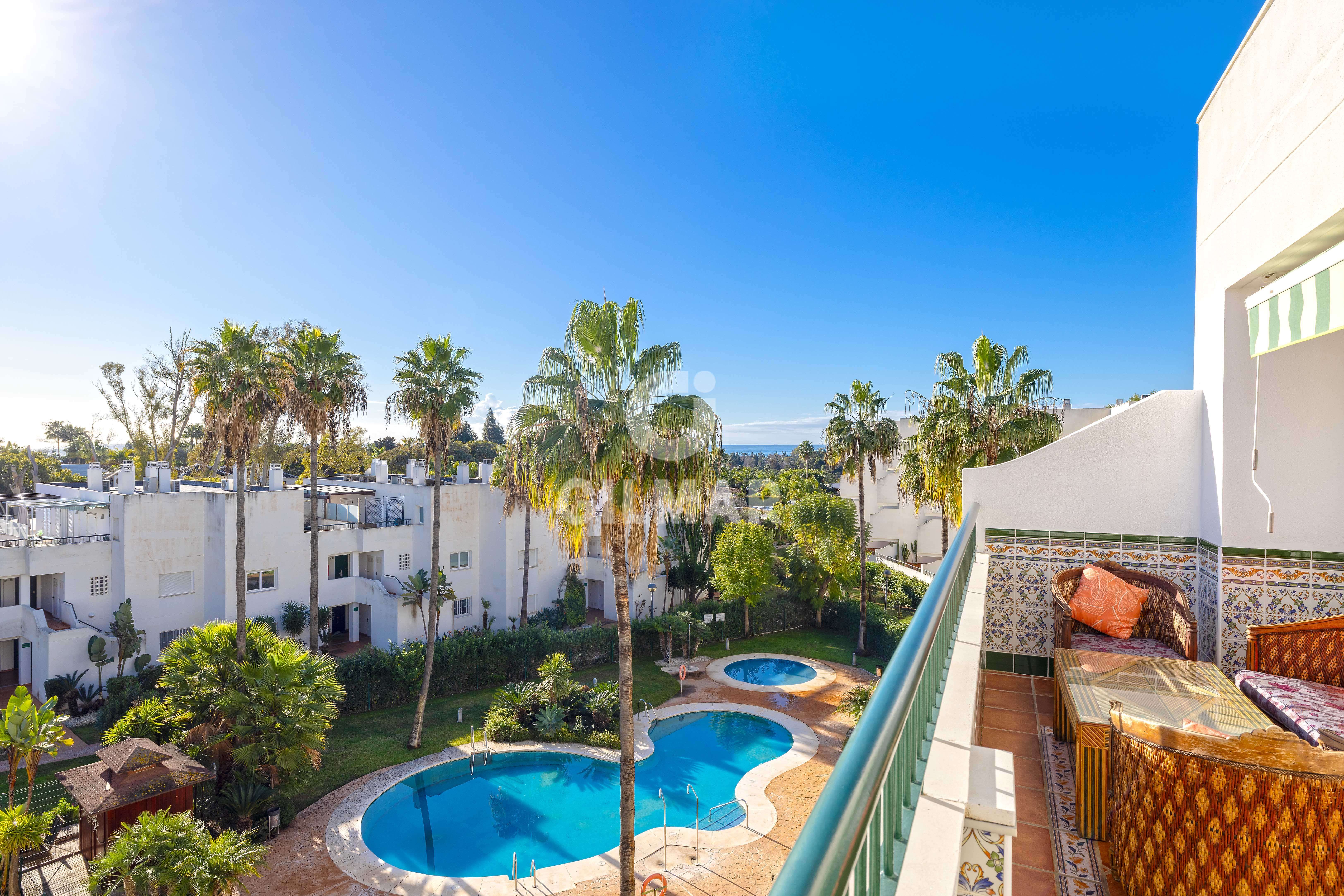 Vista exterior de Apartament en venda en Marbella amb Calefacció, Traster i Piscina