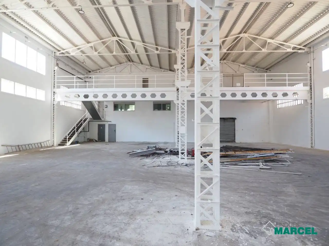 Industrial building to rent in Carretera Vallderiolf, imagen 25