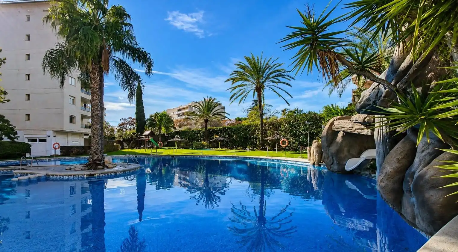 Baixos amb piscina en venda a Carrer CIUTAT DE REUS, imagen 31