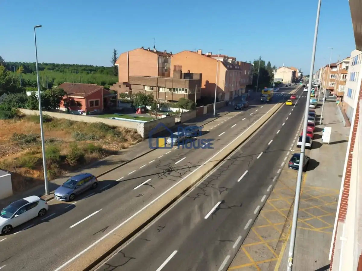 Duplex con ascensore in affitto a Valverde de la Virgen, imagen 17