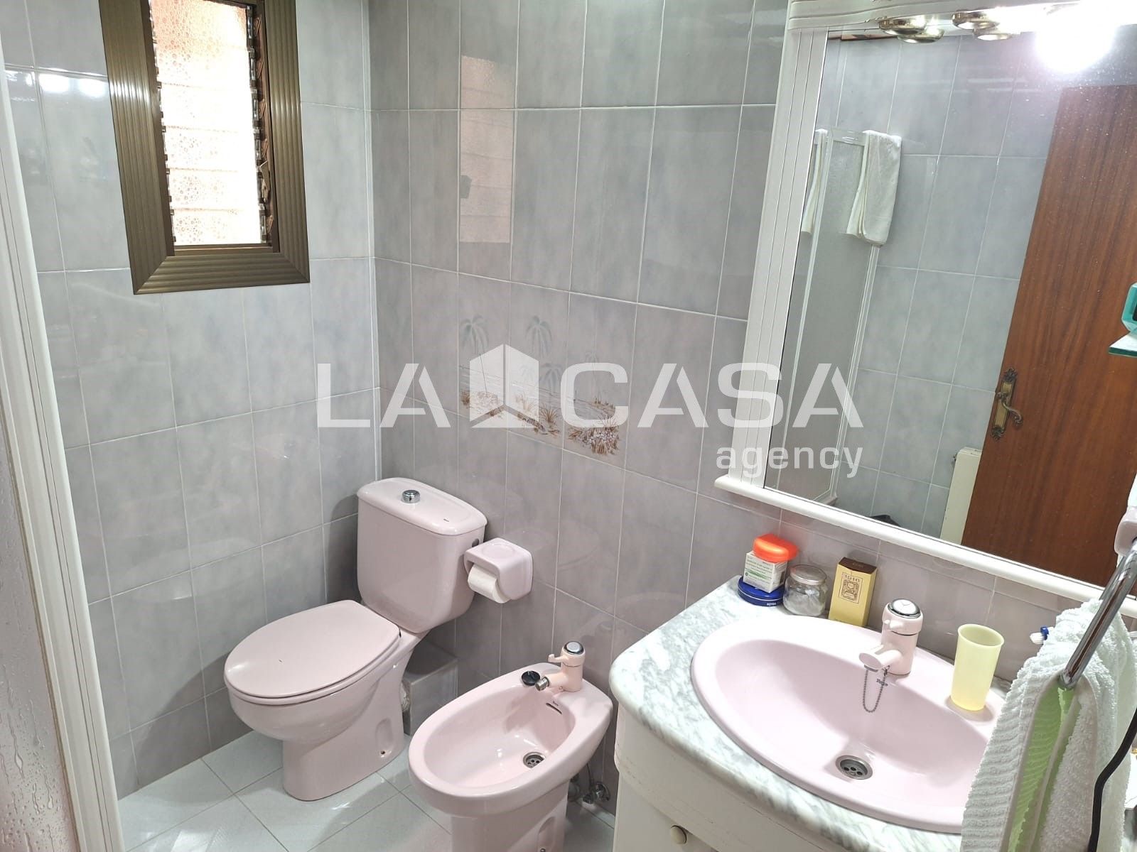 Bathroom of Attic for sale in Santa Coloma de Gramenet  with Heating and Terrace