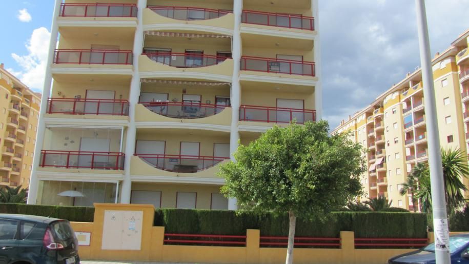 Vista exterior de Apartamento en venta en Villajoyosa / La Vila Joiosa con Jardín privado, Terraza y Piscina