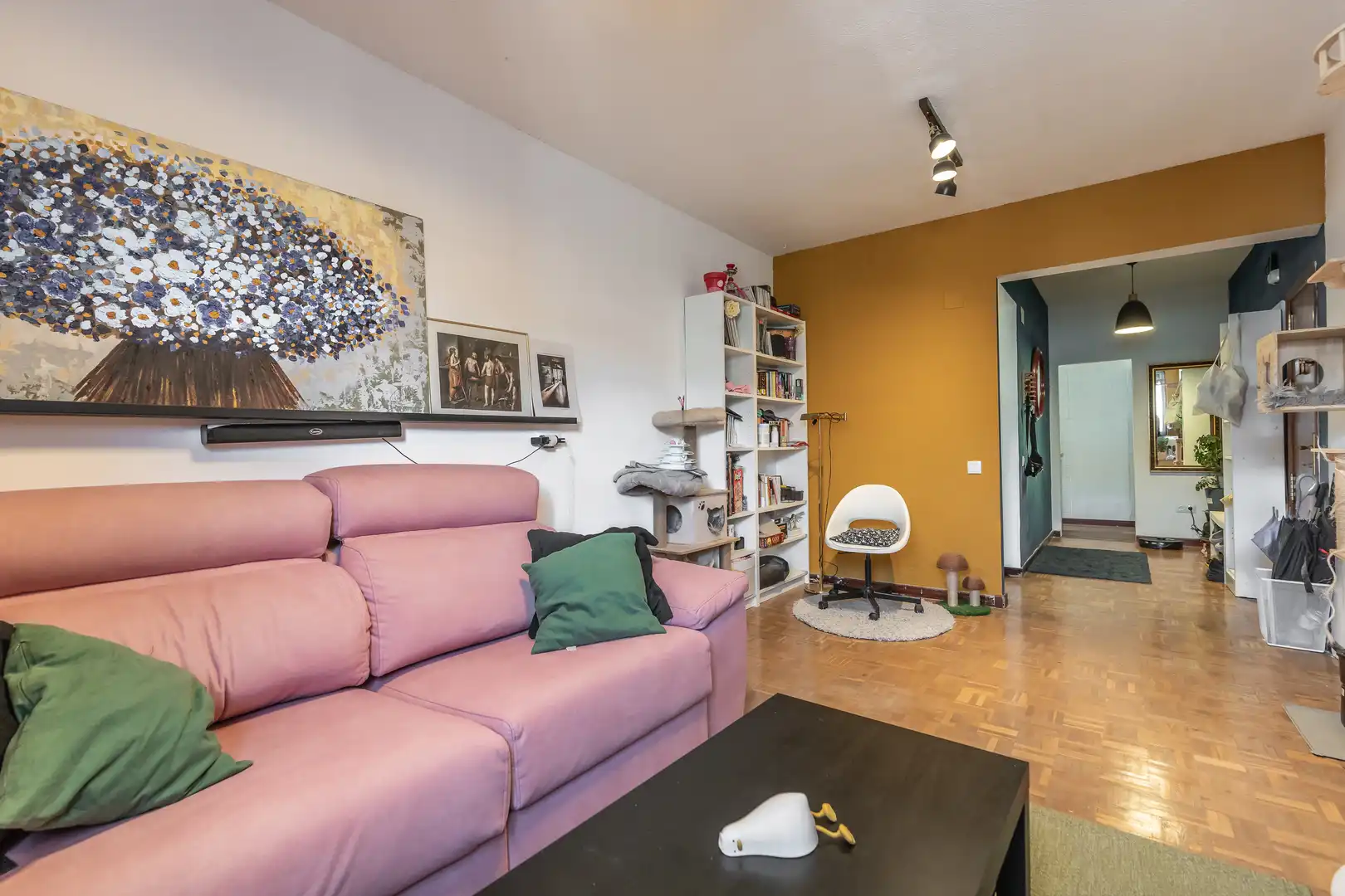 Living room of Flat for sale in Madrid  with Heating