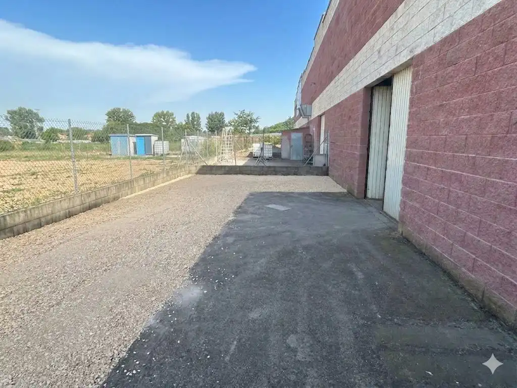 Aparcament de Nau industrial de lloguer en Bellpuig