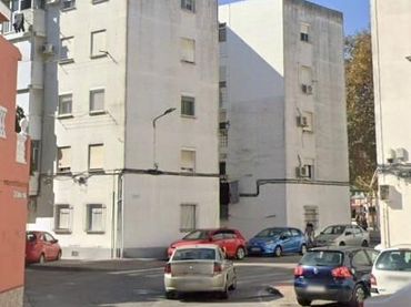 Pis amb balcó en venda a Calle MONTERREY