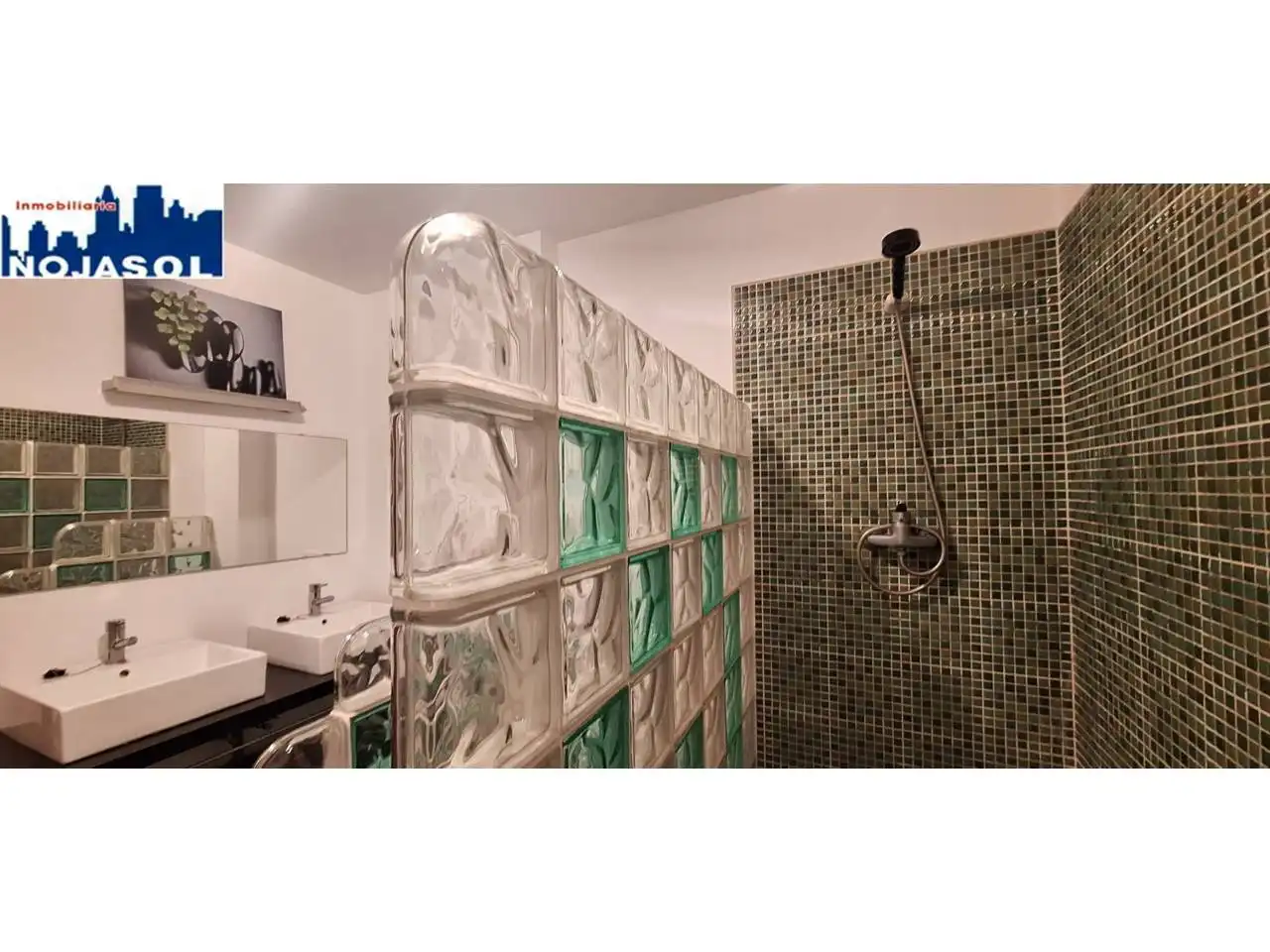 Bany de Apartament de lloguer en Noja amb Calefacció, Terrassa i Moblat