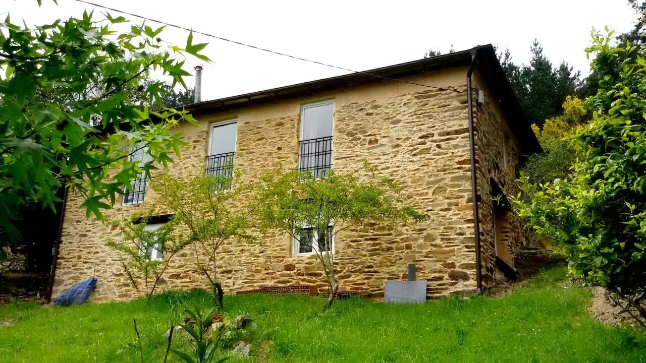 Vista exterior de Finca rústica en venda en Vegadeo amb Calefacció i Balcó