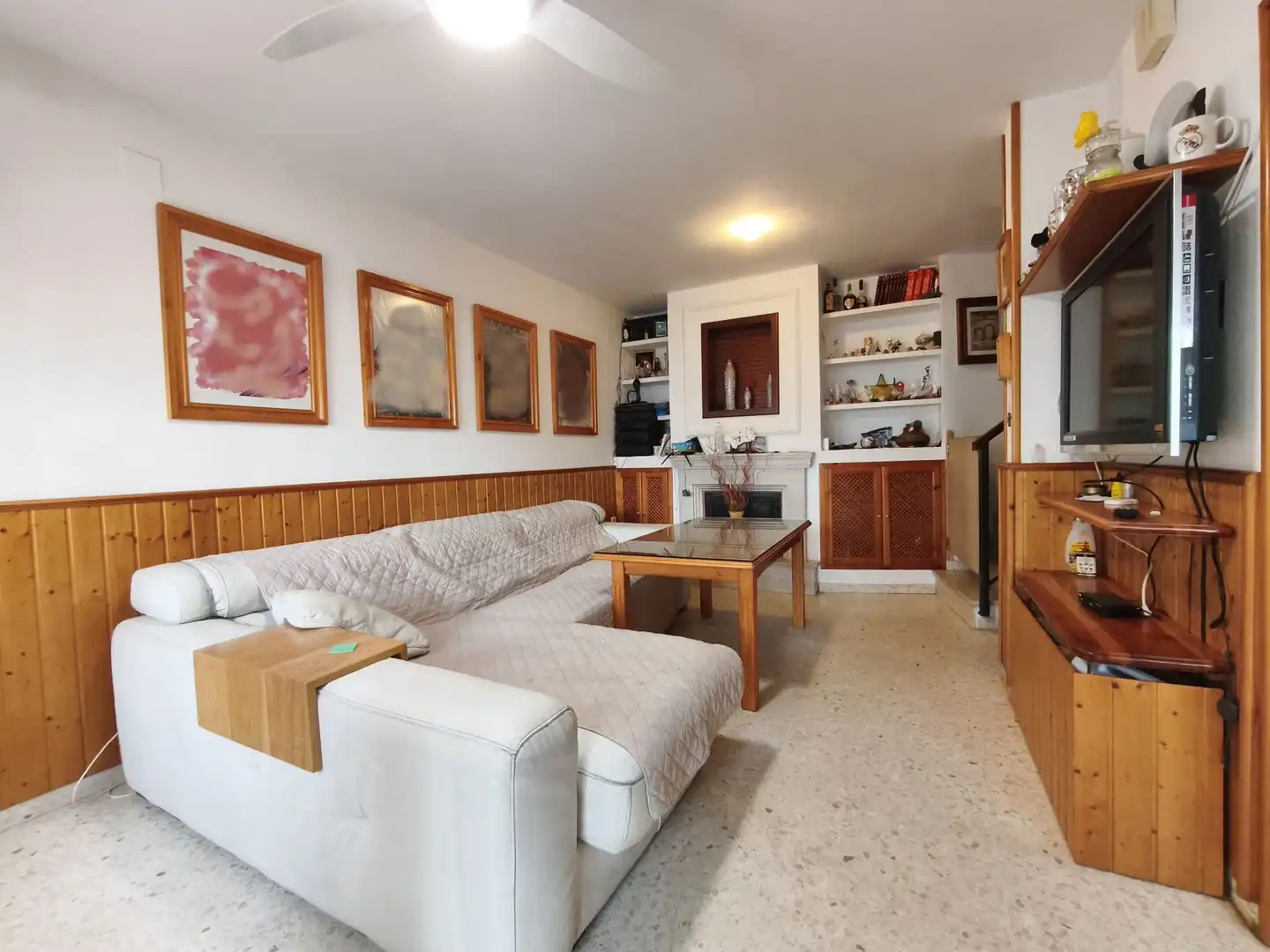 Wohnzimmer von Einfamilien-Reihenhaus zur Miete in El Portil mit Klimaanlage und Gemeinschaftspool