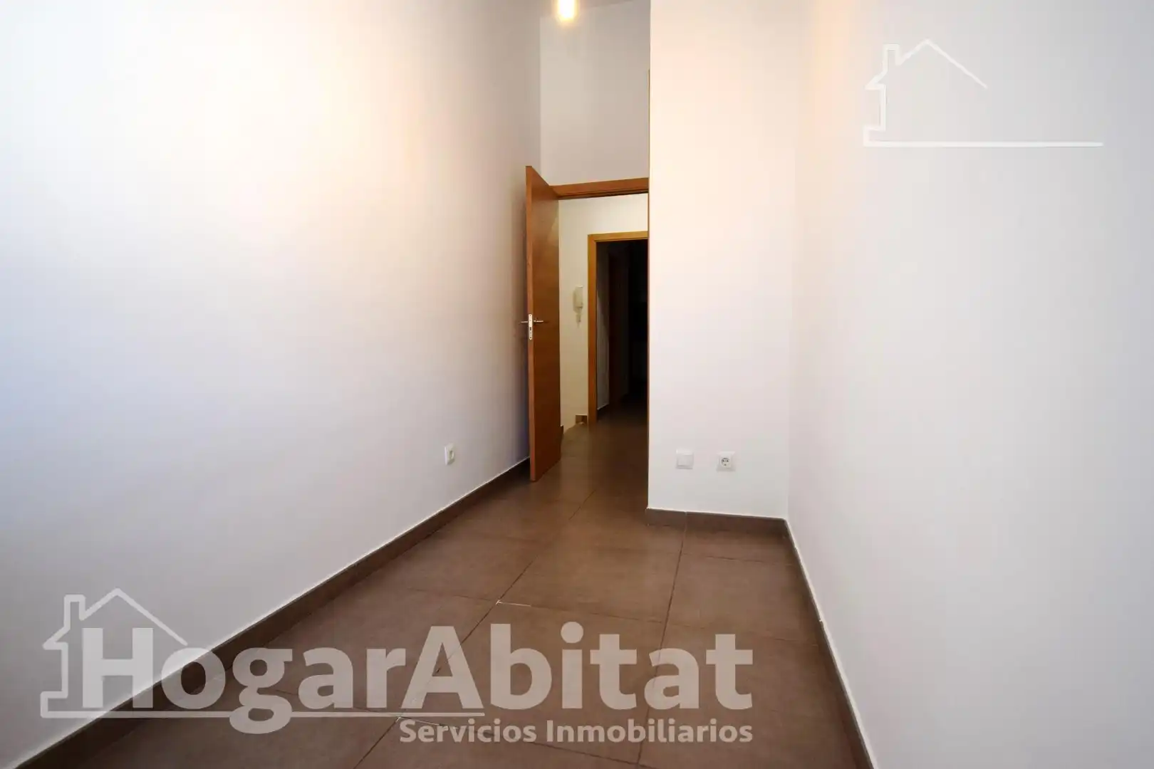 Habitación de Piso en venta en Valencia con Aire acondicionado y Calefacción