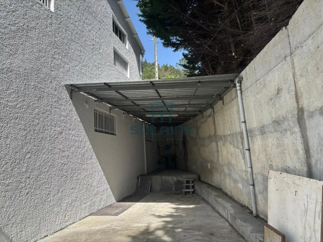 Parking of Industrial buildings for rent in Ourense Capital 