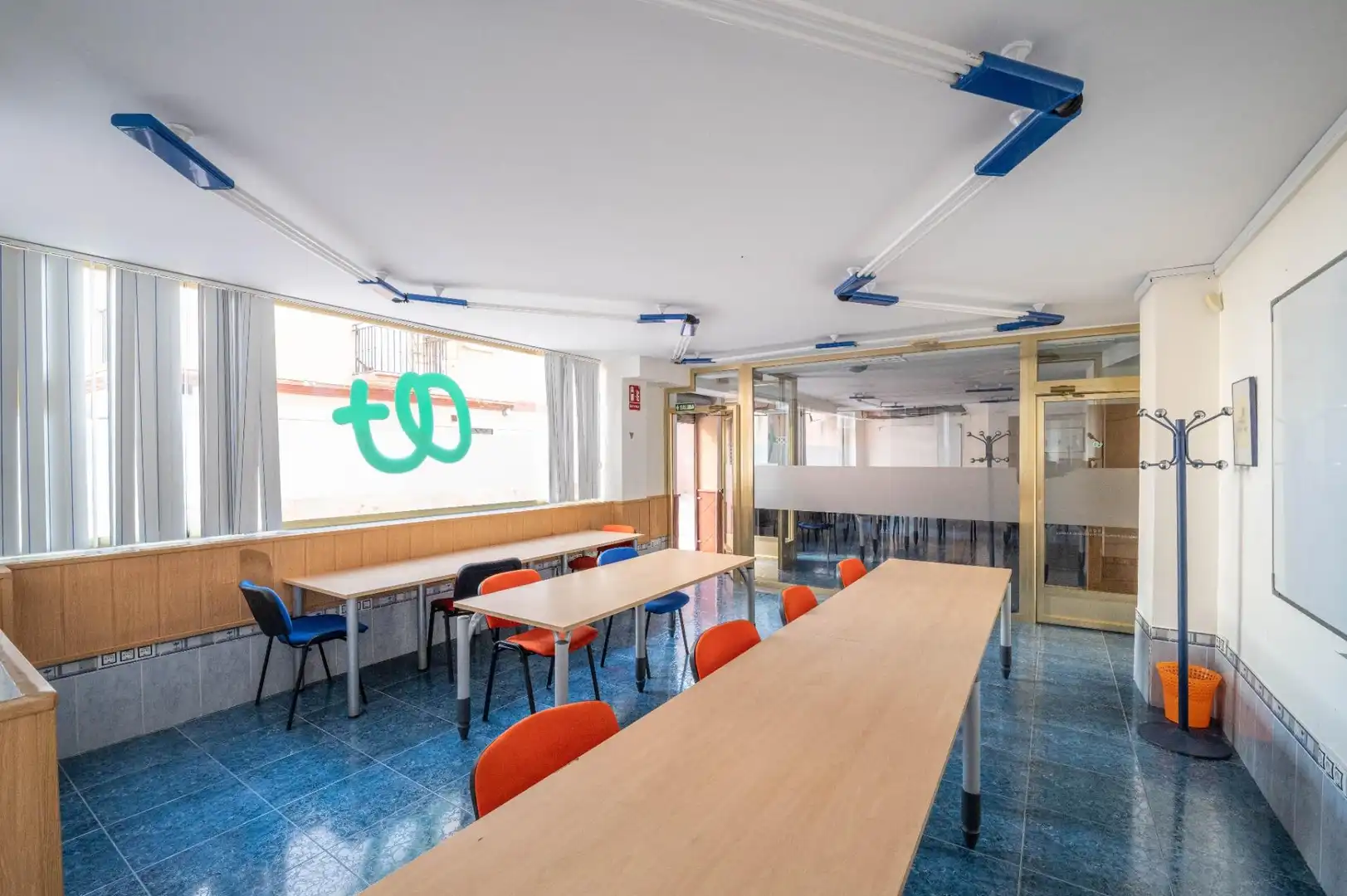 Commercial properties for sale in Las Gabias  with Air Conditioner, Heating and Furnished