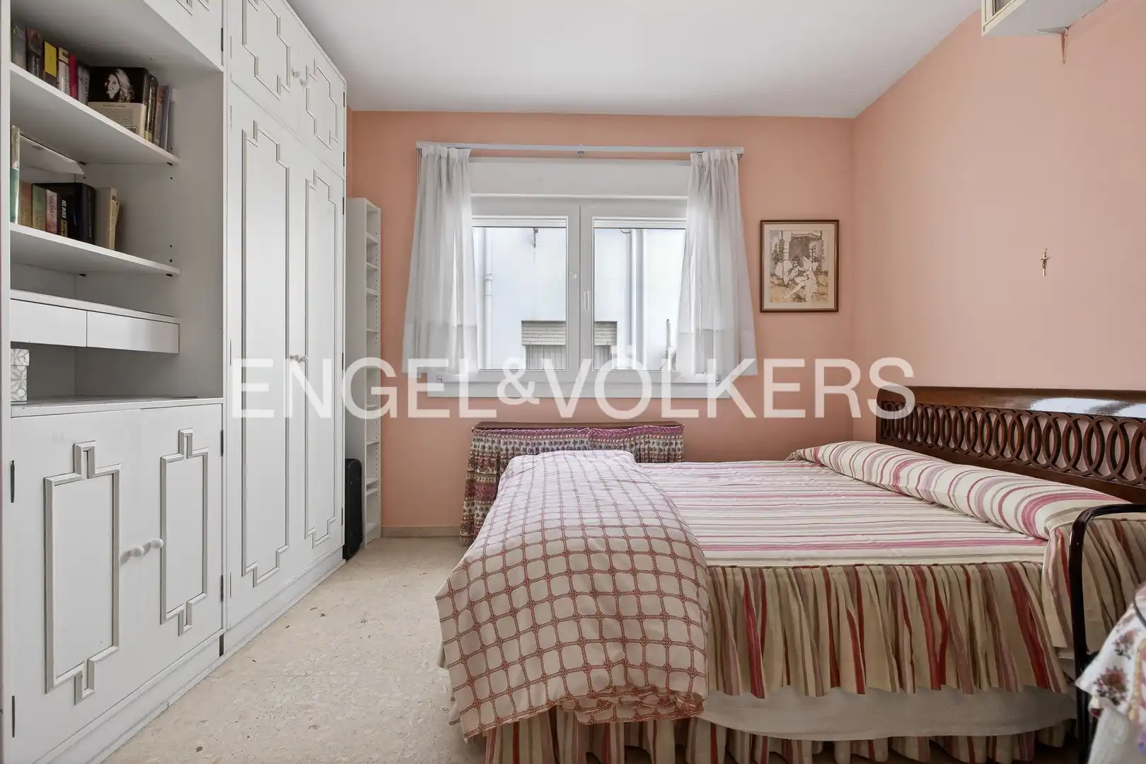 Bedroom of Flat for sale in Sevilla  with Air Conditioner, Heating and Balcony