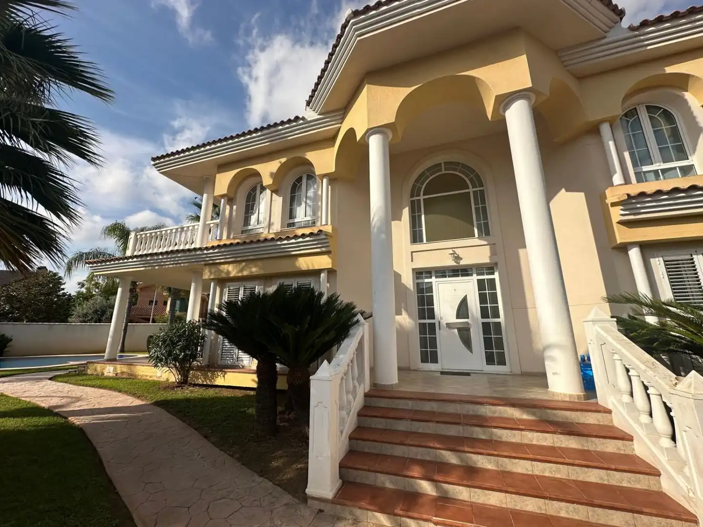Exterior view of Houses for sale in L'Eliana  with Air Conditioner, Heating and Private garden