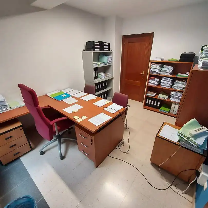 Büro zum Verkauf in Abadiño  mit Heizung und Möbliert