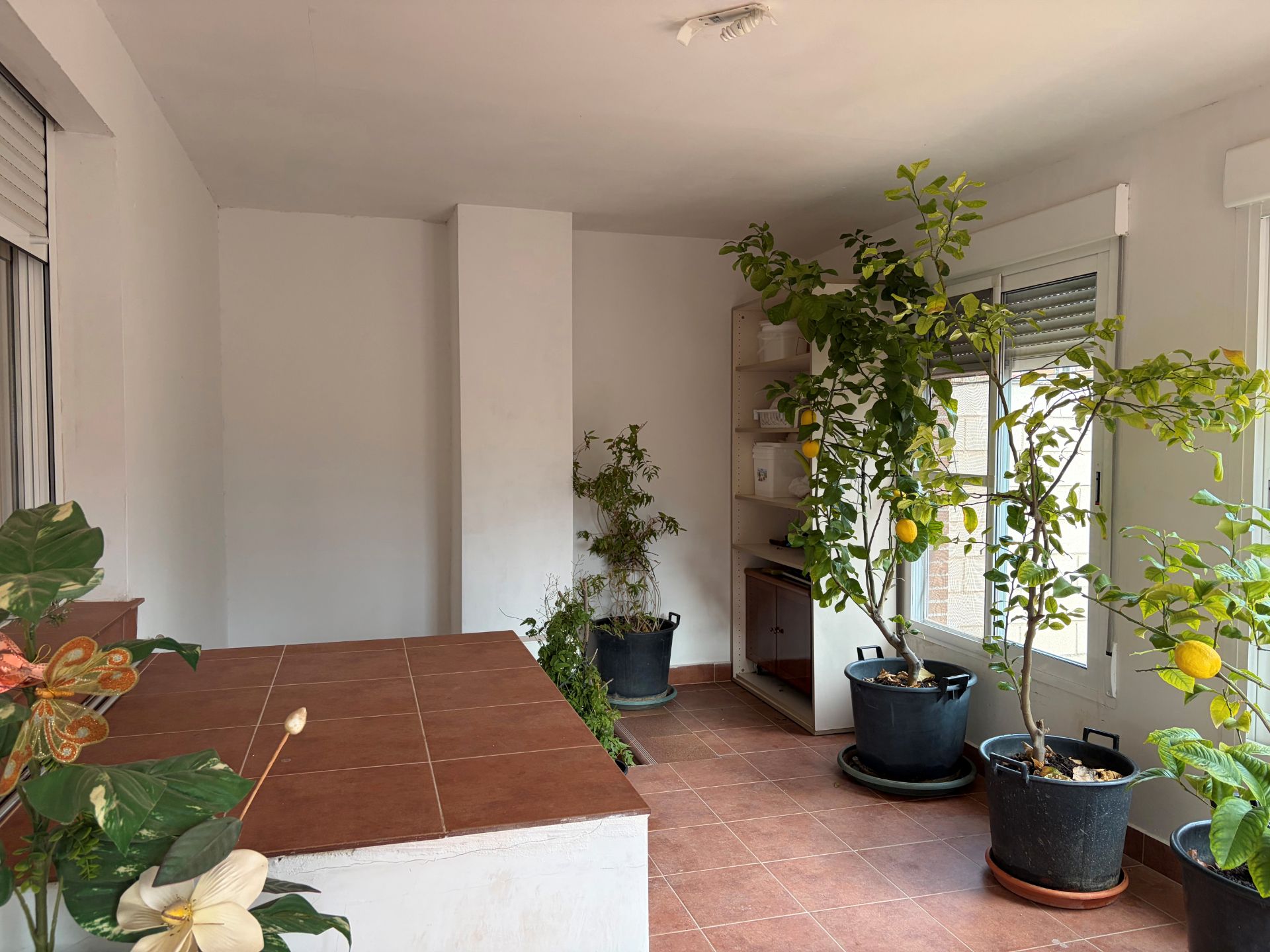 Sala de estar de Casa adosada en venta en Alcalá de Henares con Calefacción, Jardín privado y Terraza