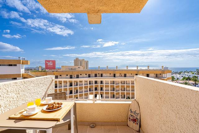 Apartamento en Alquiler en V Centenario, 3 en Playa de las Américas