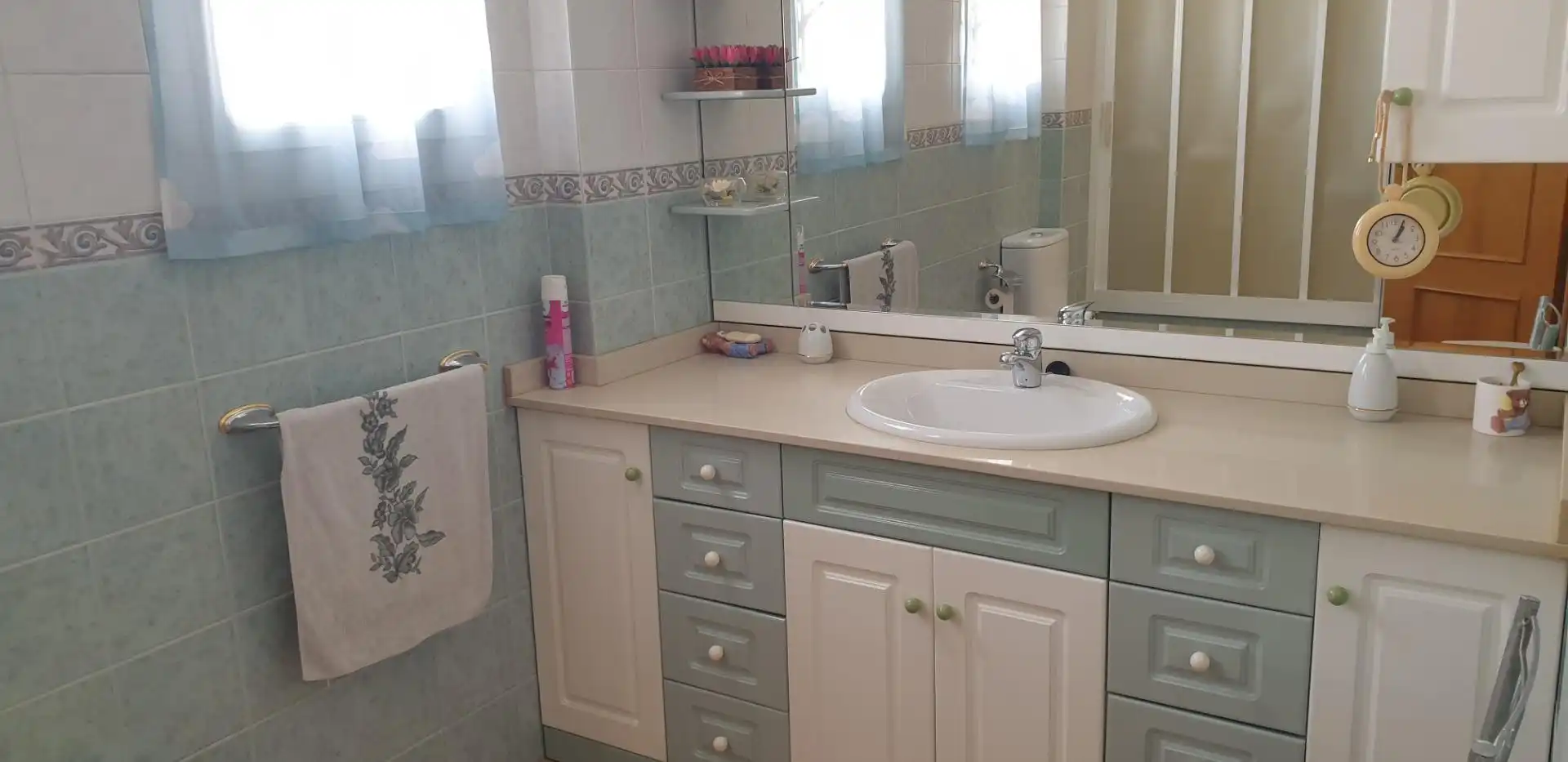 Bathroom of Flat for rent in Elche / Elx  with Air Conditioner, Heating and Terrace