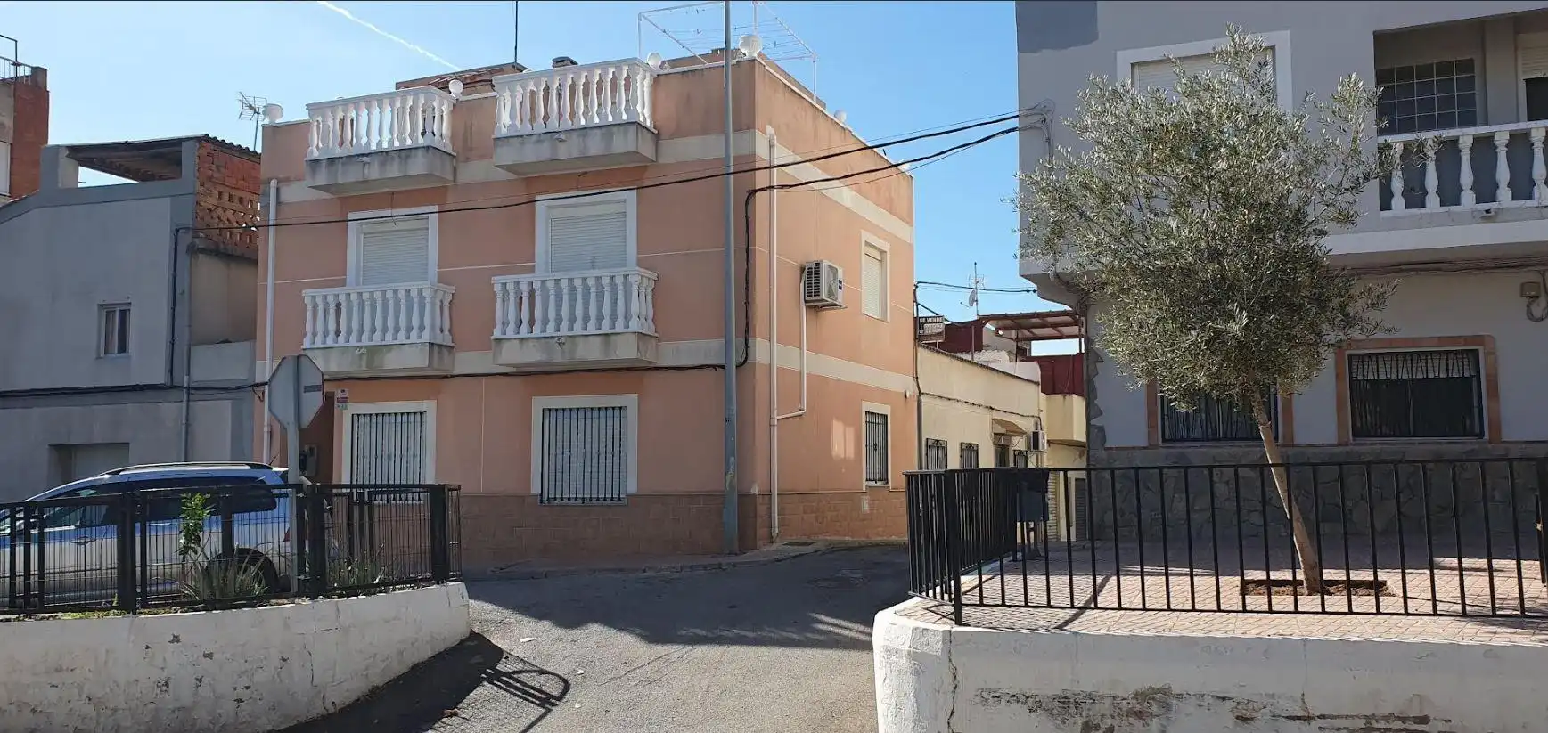 Vista exterior de Casa o xalet en venda en La Vall d'Uixó amb Aire condicionat, Calefacció i Terrassa