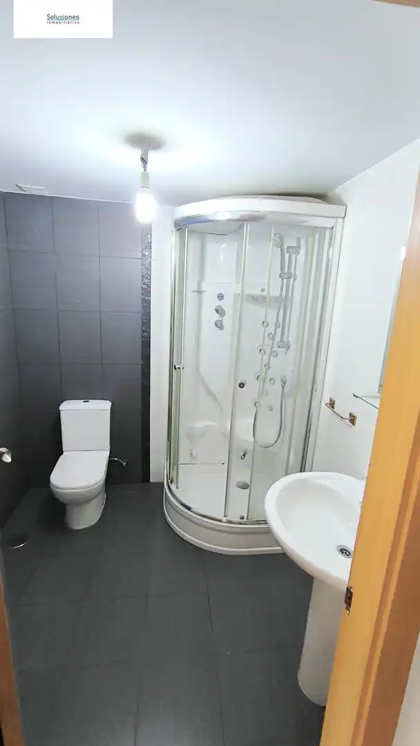 Baño de Casa adosada en venta en La Gineta con Aire acondicionado, Terraza y Balcón