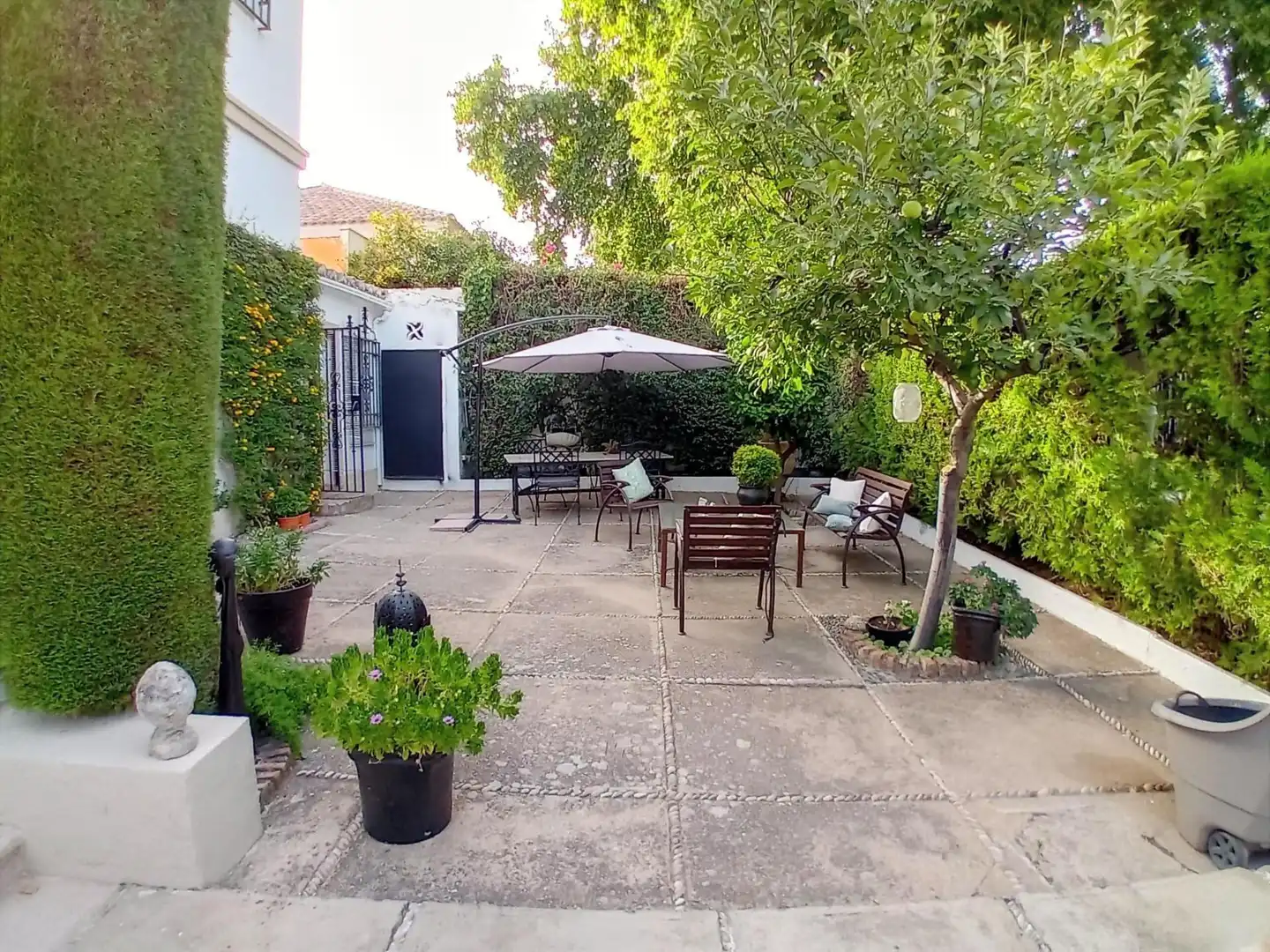 Terrassa de Casa adosada en venda en Córdoba amb Aire condicionat, Calefacció i Jardí privat