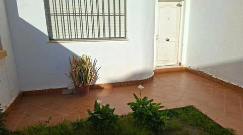 Foto 2 de Casa adosada en venta en Calle Mediterraneo, 12, Rioja, Almería