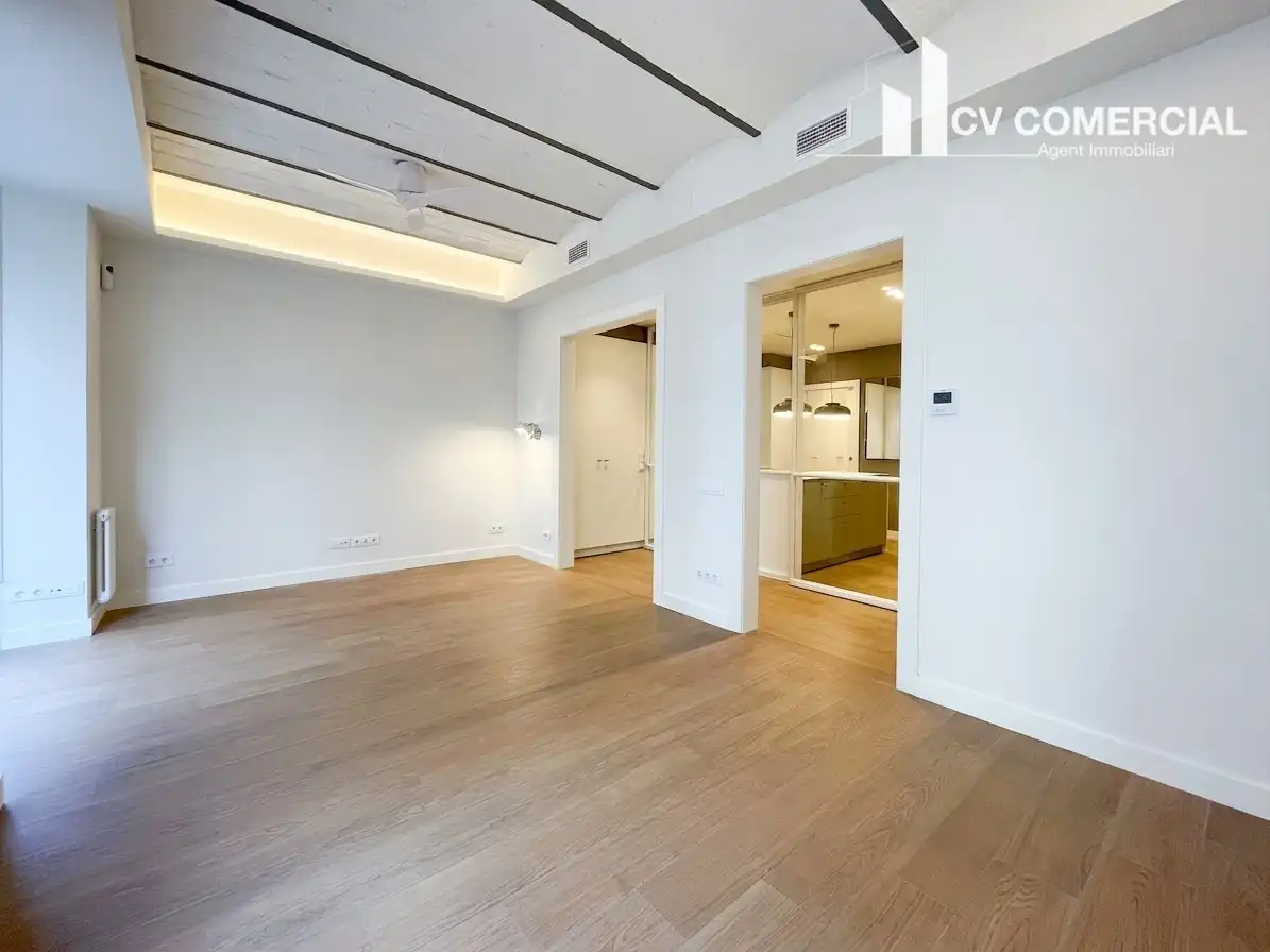 Living room of Flat for sale in Barcelona  with Air Conditioner, Heating and Parquet flooring