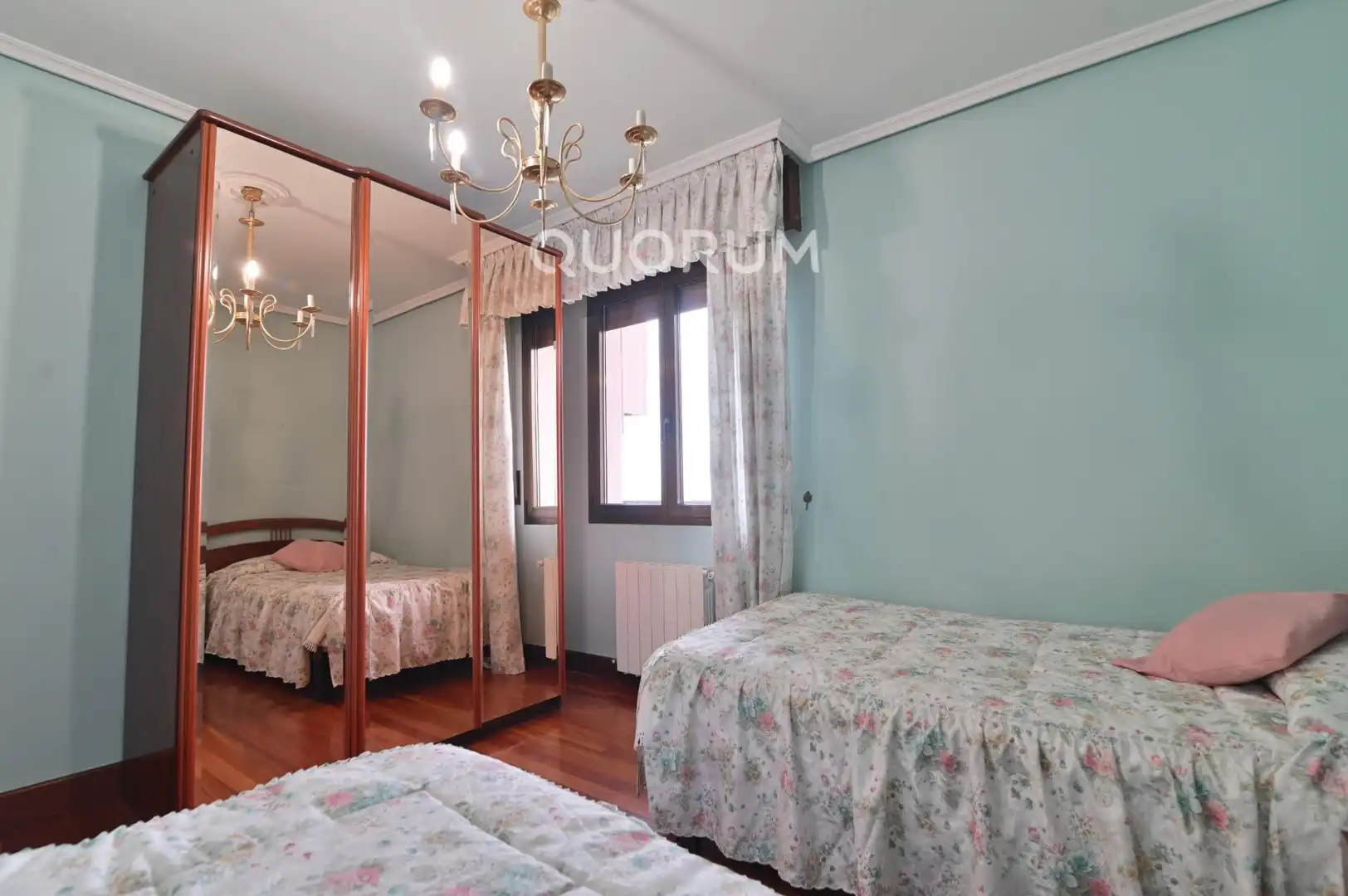 Schlafzimmer von Wohnung zum Verkauf in Bilbao  mit Heizung, Terrasse und Möbliert