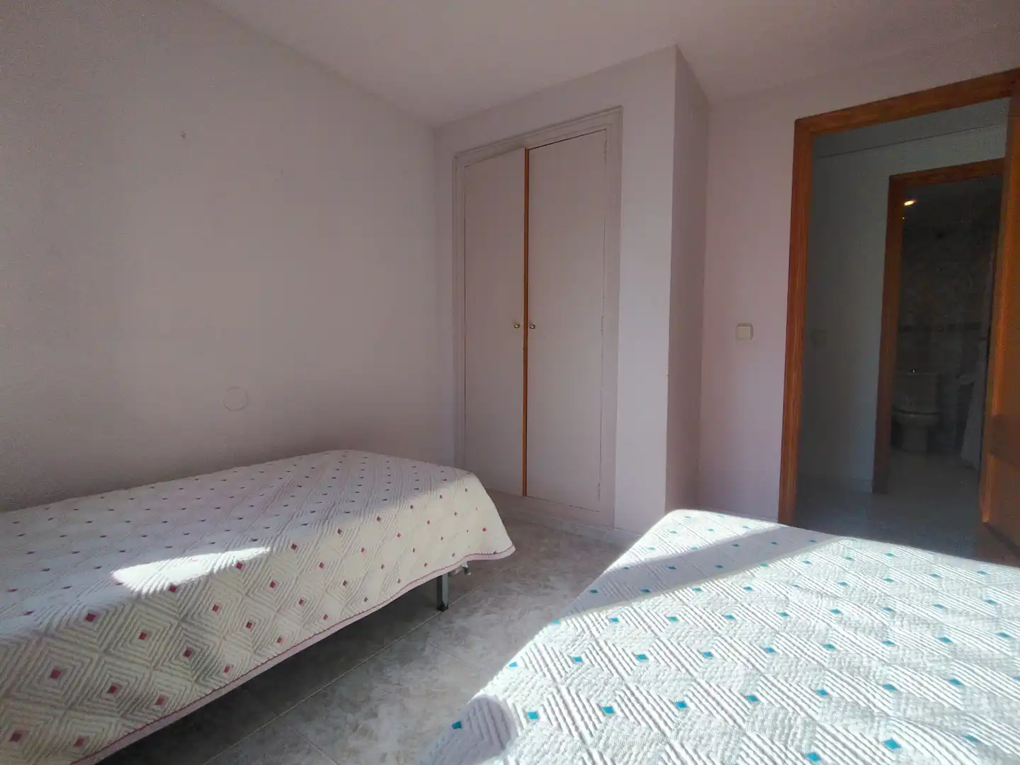 Habitación de Apartamento en venta en Gandia con Aire acondicionado, Terraza y Amueblado