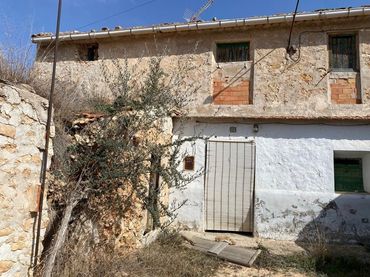 Maison rustique avec jardin à vendre à Jumilla