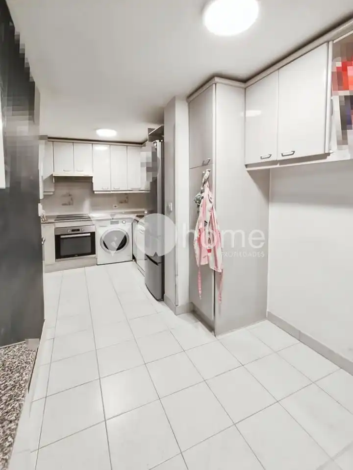 Cocina de Planta baja en venta en Madrid con Calefacción