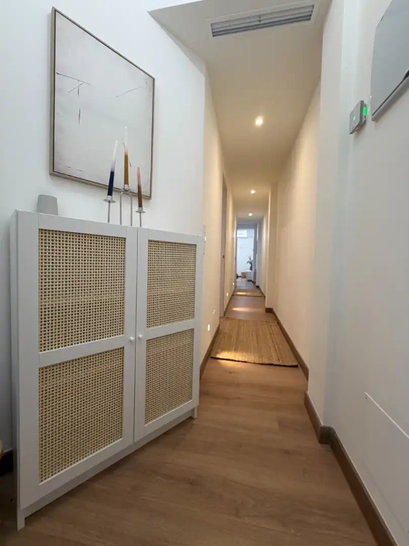 Flat for sale in Madrid  with Air Conditioner, Heating and Furnished