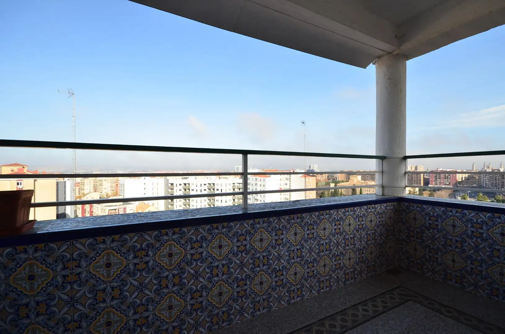 Balcony of Attic for sale in Zaragoza  with Air Conditioner, Heating and Terrace
