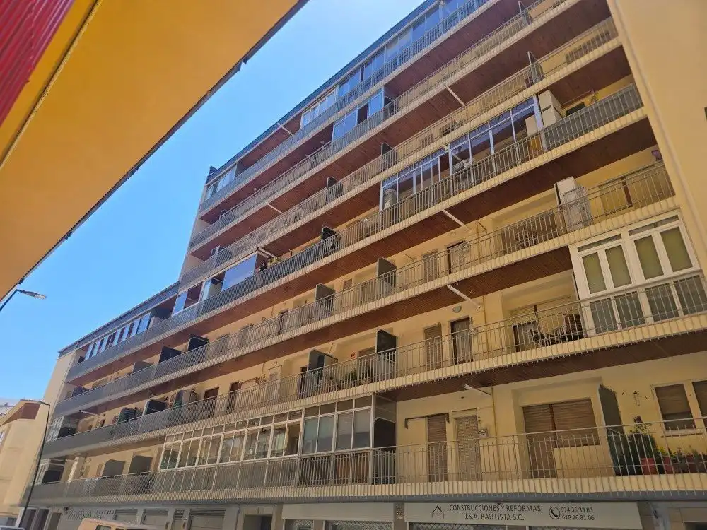 Vista exterior de Piso en venta en Jaca con Calefacción, Terraza y Trastero