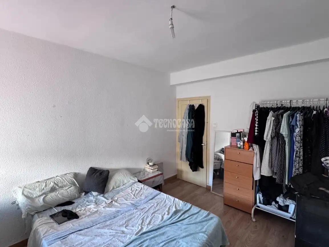 Dormitori de Edifici en venda en León Capital 